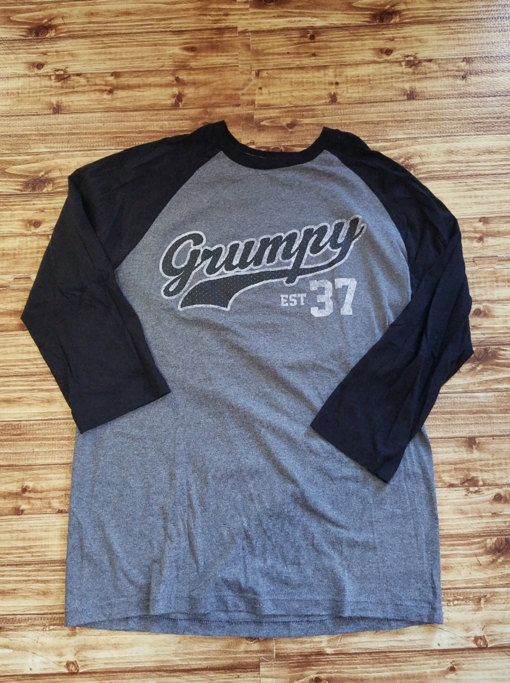 Disney Parks Men's Medium Snow White Drawf Grumpy Black Gray Long Sleeve Shirt